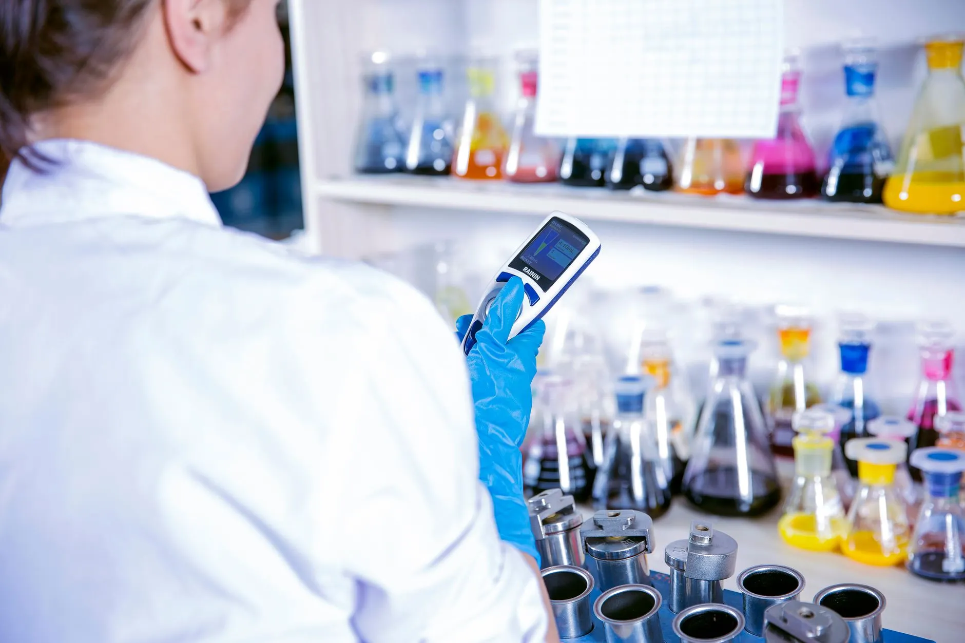 广告设计制作中环保材料应用趋势及技术要点解析