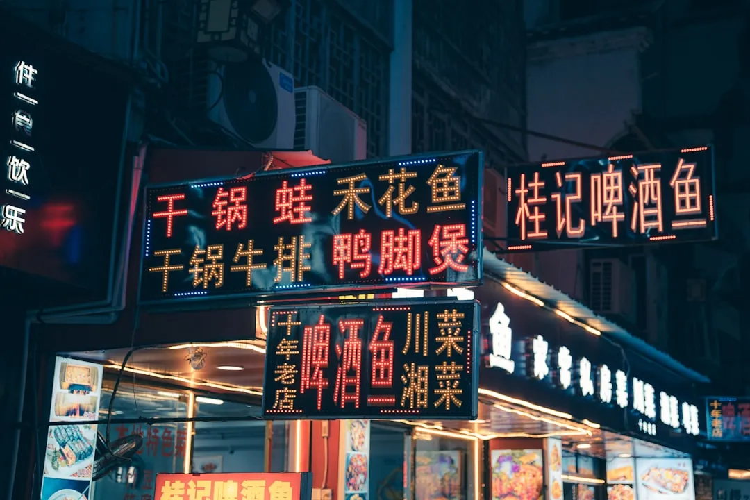 广告服务公司如何做好品牌策划与设计制作的全流程服务解析