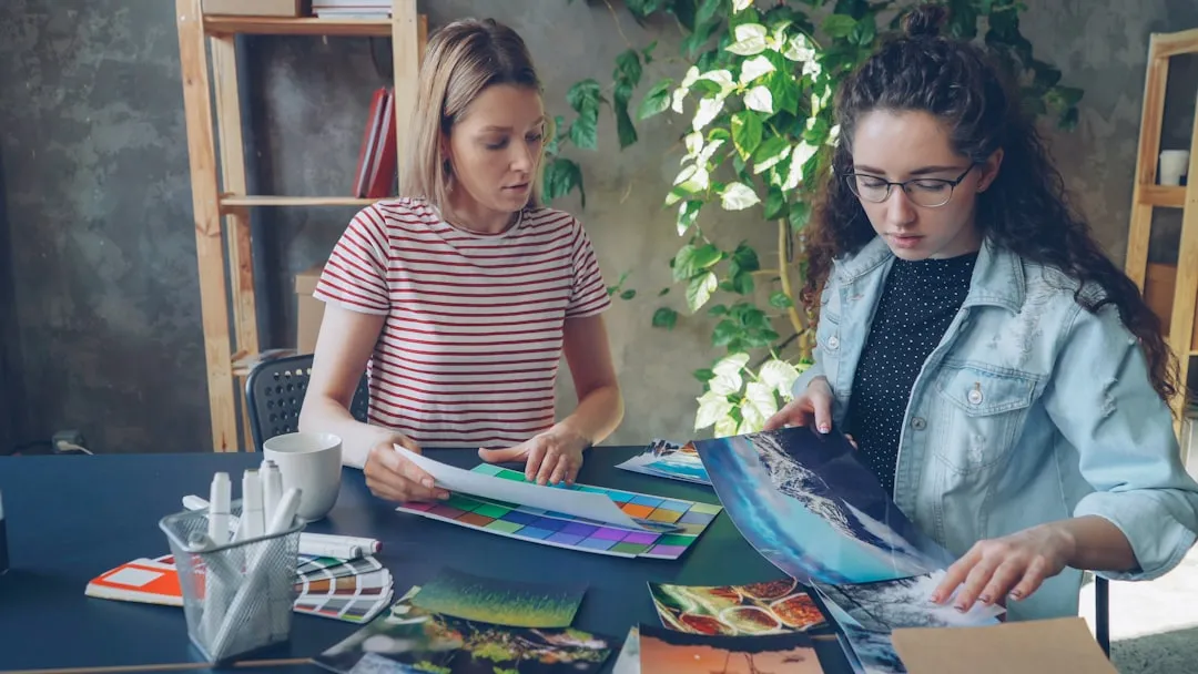 南宁广告公司品牌策划与标识标牌工程一站式服务优势解析封面图