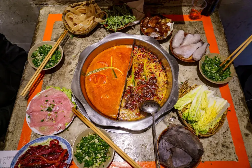 标识标牌工程项目的设计制作要点：从材料选型到安装落地的全流程解析